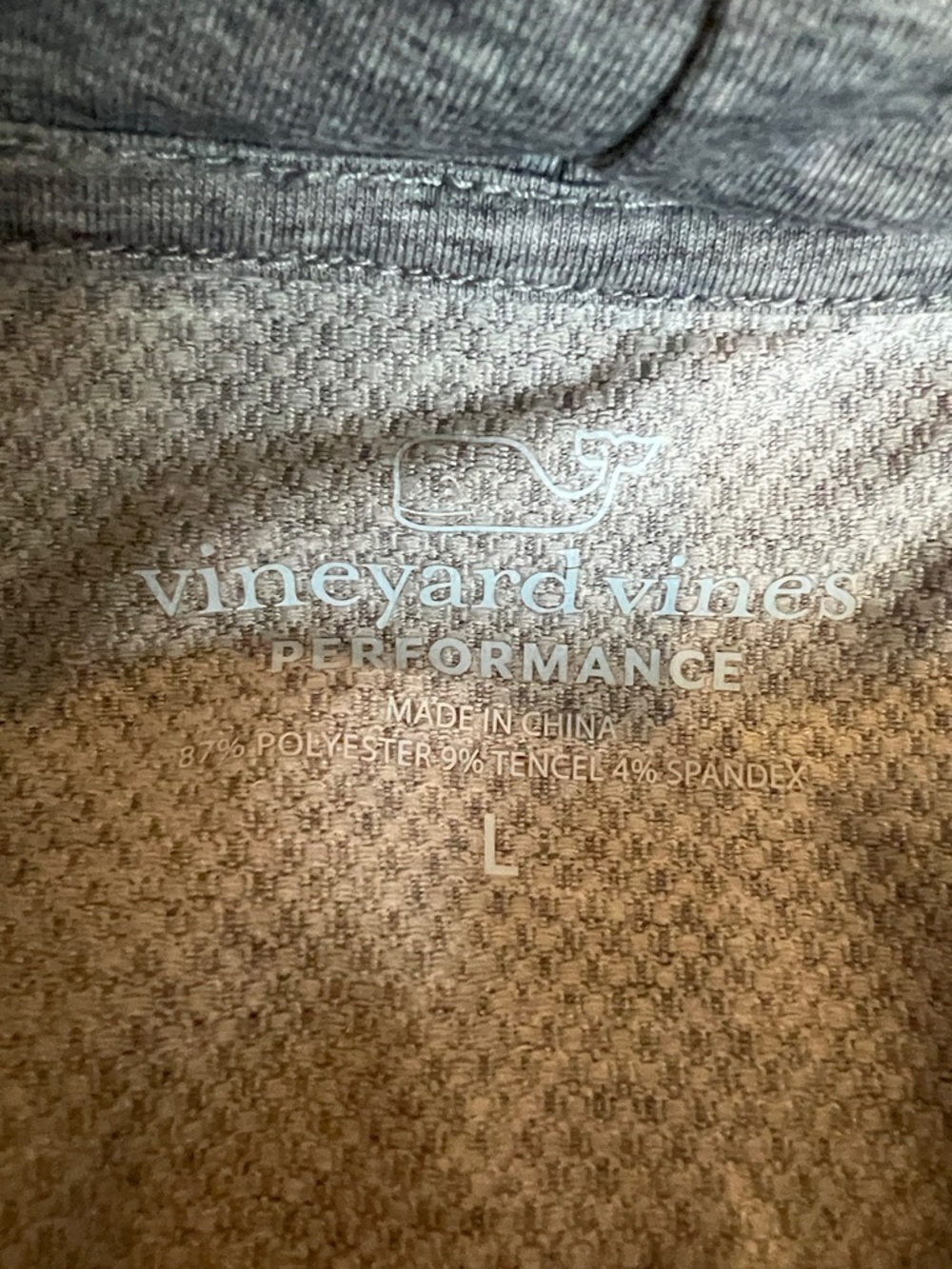 Vineyard Vines woman’s Heather Gray Pullover Hoodie with Whale Logo - Picture 2 of 3
